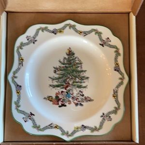 Spode Disney ChristmasTreeCelebration Fancy 9” Square Plate from Showcase Coll.